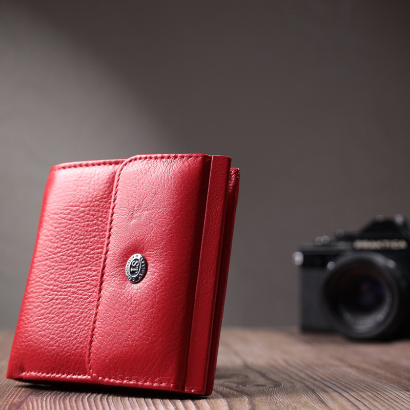 Женское удобное портмоне из натуральной кожи ST Leather Красный