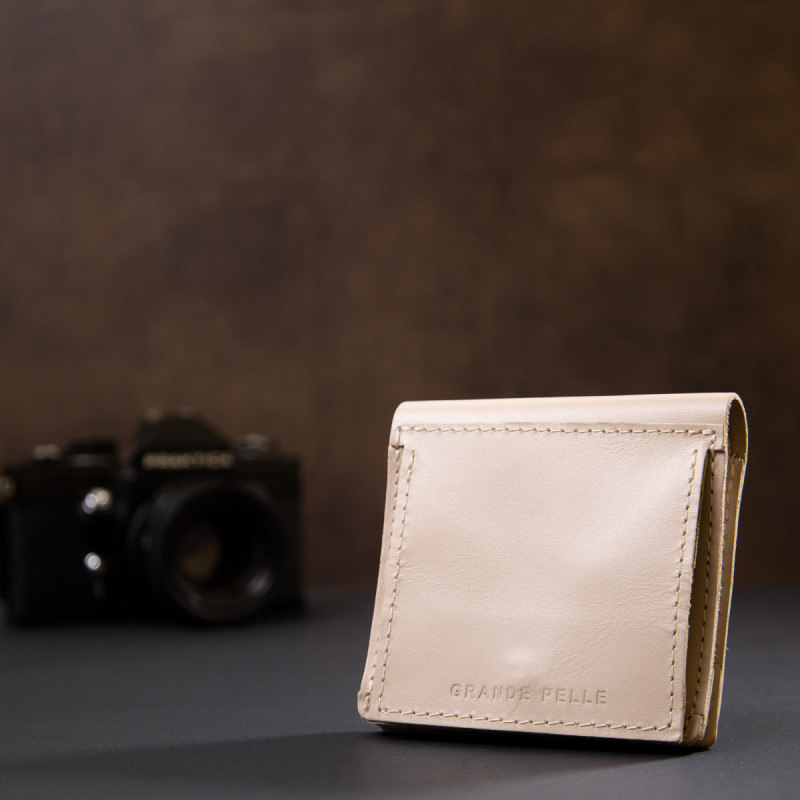 Оригінальне жіноче портмоне з монетницею GRANDE PELLE Бежевий