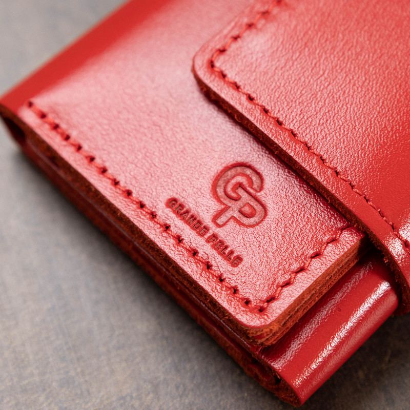 Компактне жіноче портмоне в три складання GRANDE PELLE Червоний