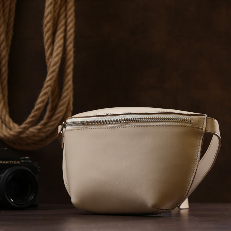 Стильная женская бананка из натуральной кожи Shvigel Бежевый