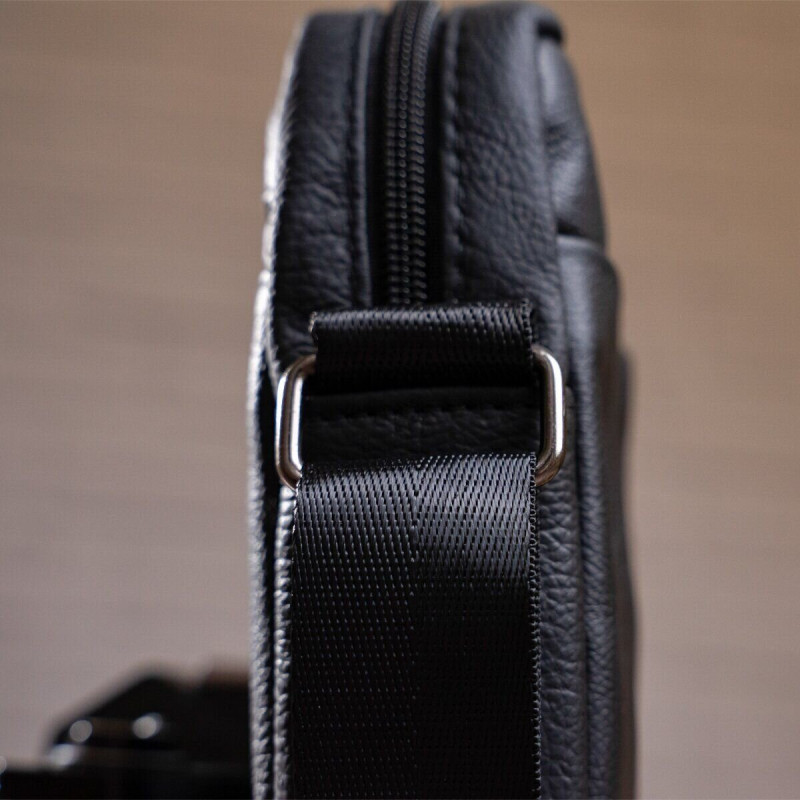 Сумка вертикальна шкіряна Vintage Чорна