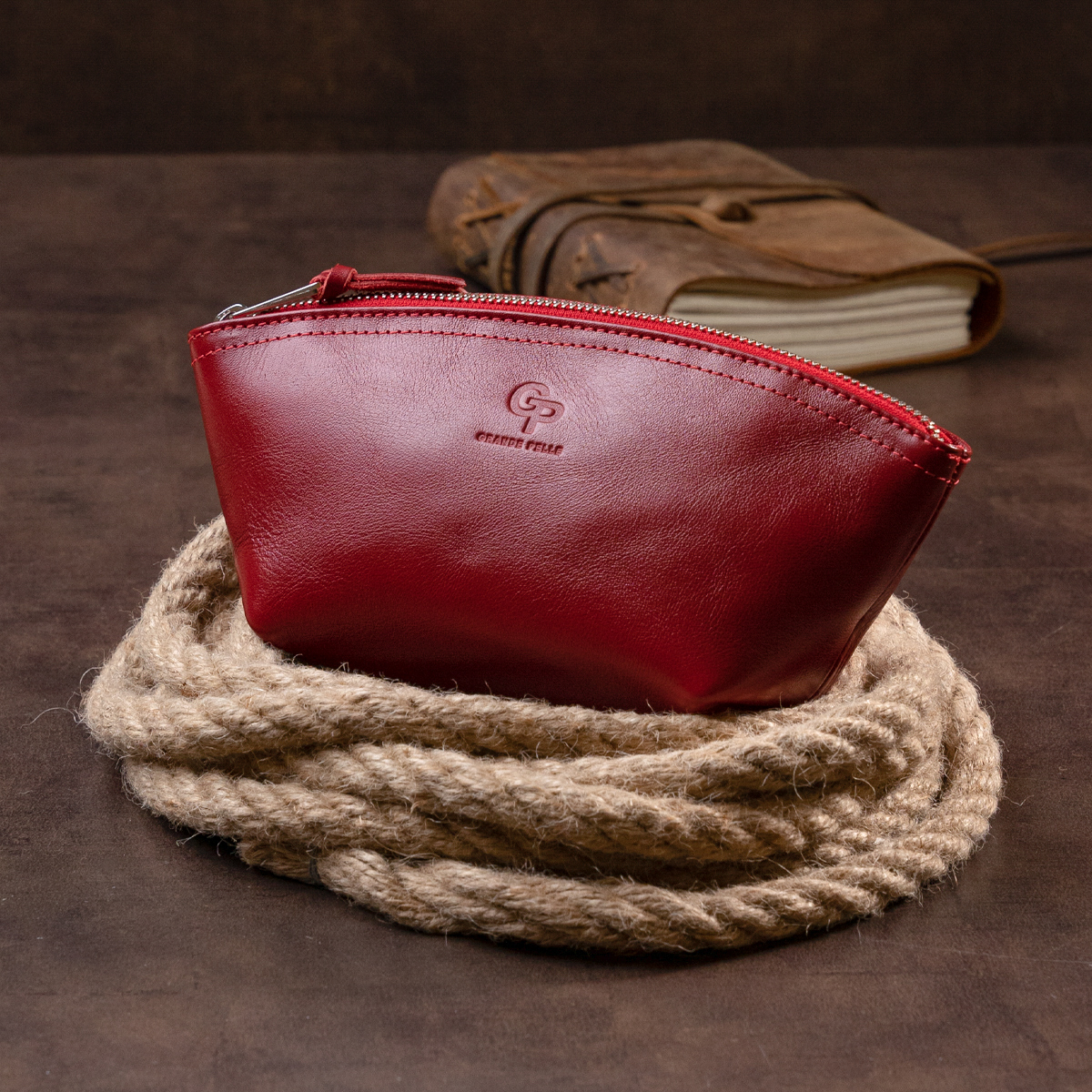 Жіноча косметичка зі шкіри Amelin GRANDE PELLE Червона