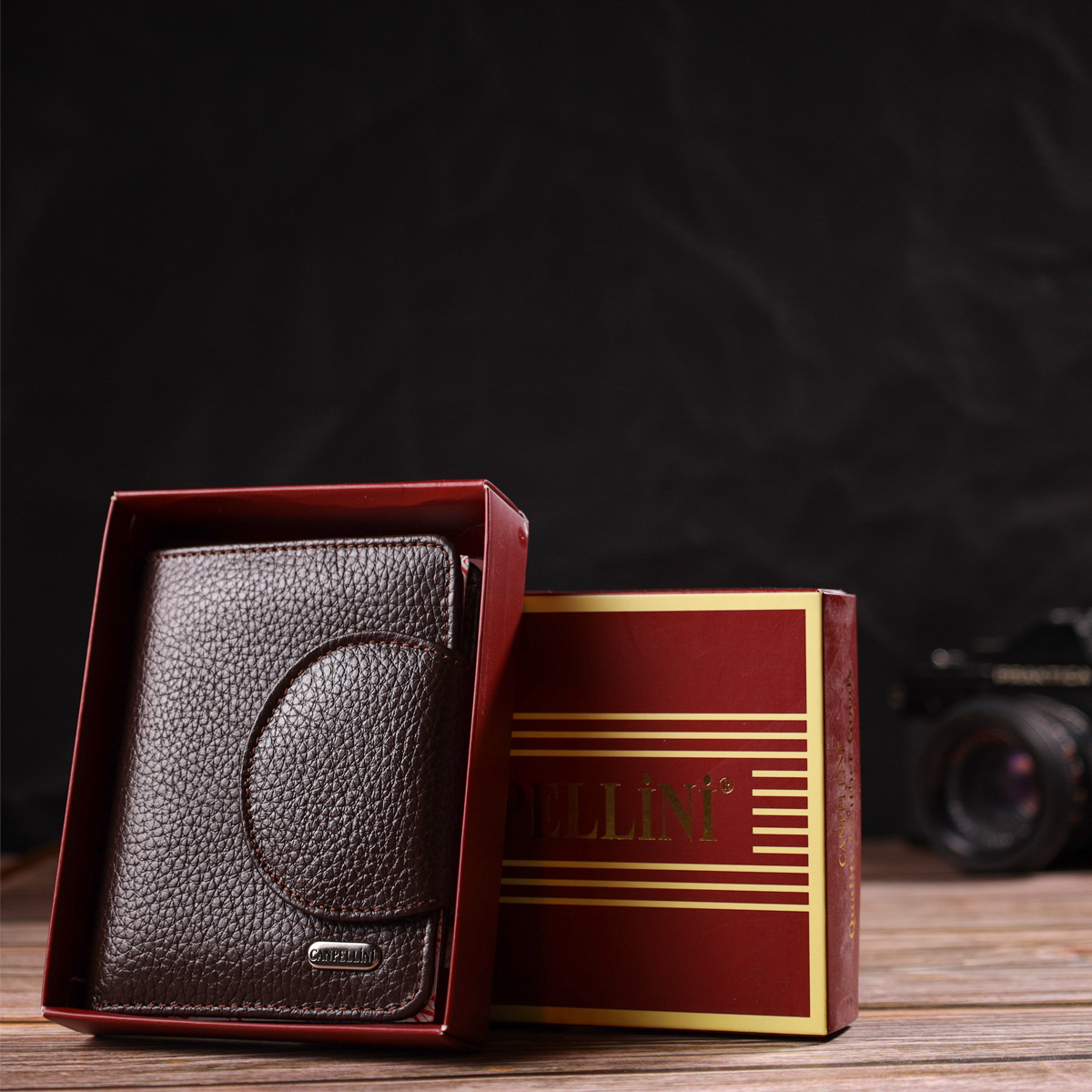 Практичне жіноче портмоне середнього розміру з натуральної шкіри CANPELLINI Коричневе