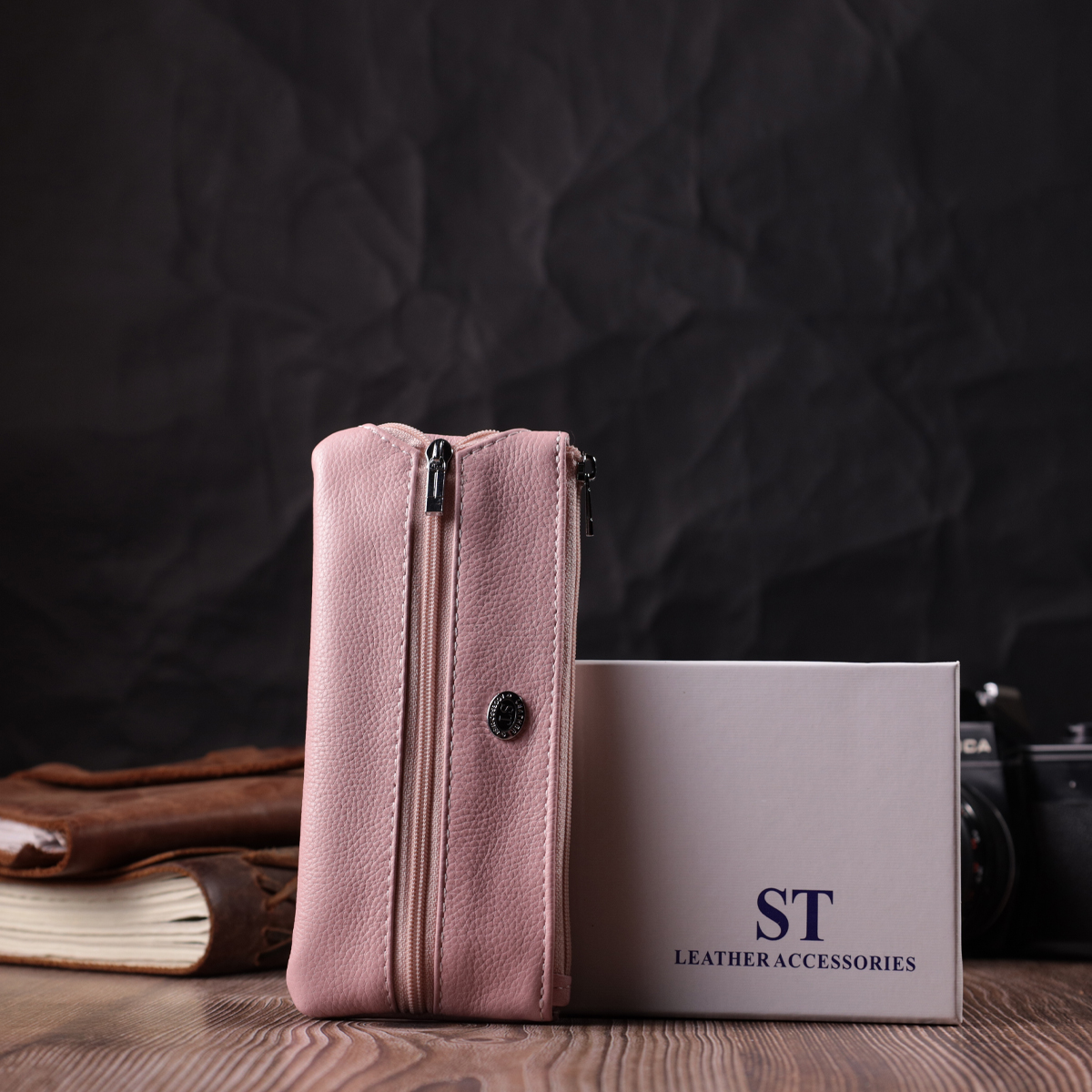 Стильна ключниця ніжного кольору із натуральної шкіри ST Leather Рожевий