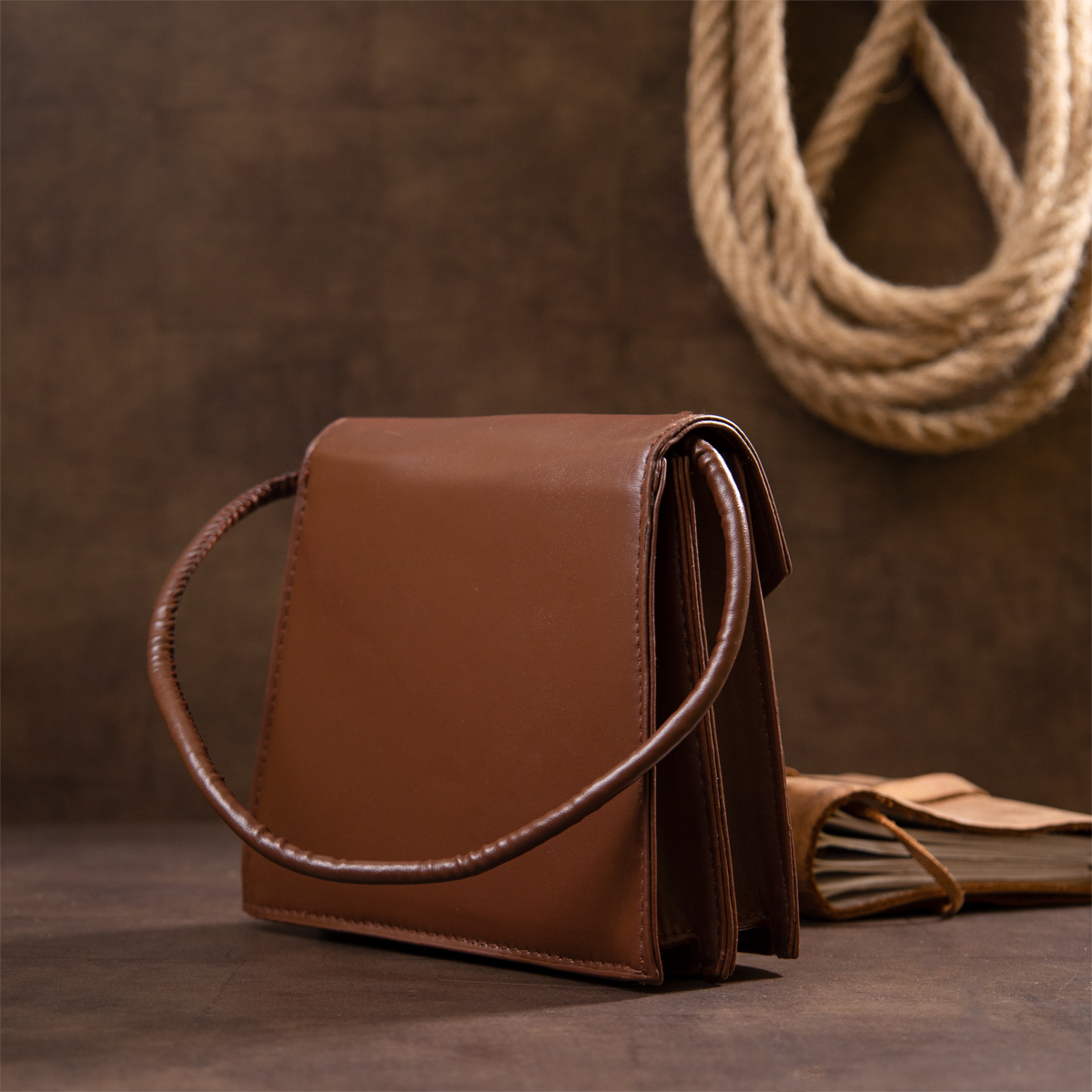 Горизонтальна сумка з лініями зі шкірозамінника Vintage sale_ Коричнева