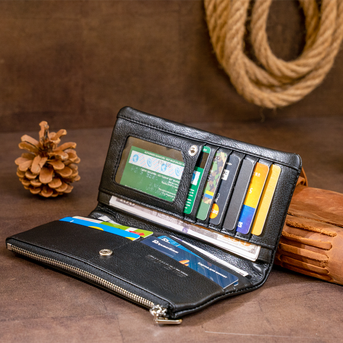 Вертикальный кошелек на кнопке женский ST Leather Черный