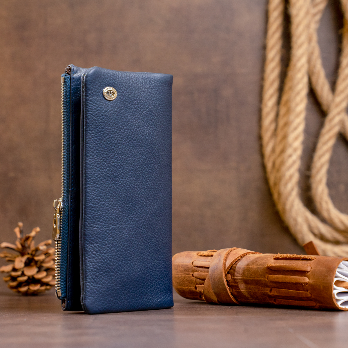 Вертикальний гаманець на кнопці жіночий ST Leather Темно-синій