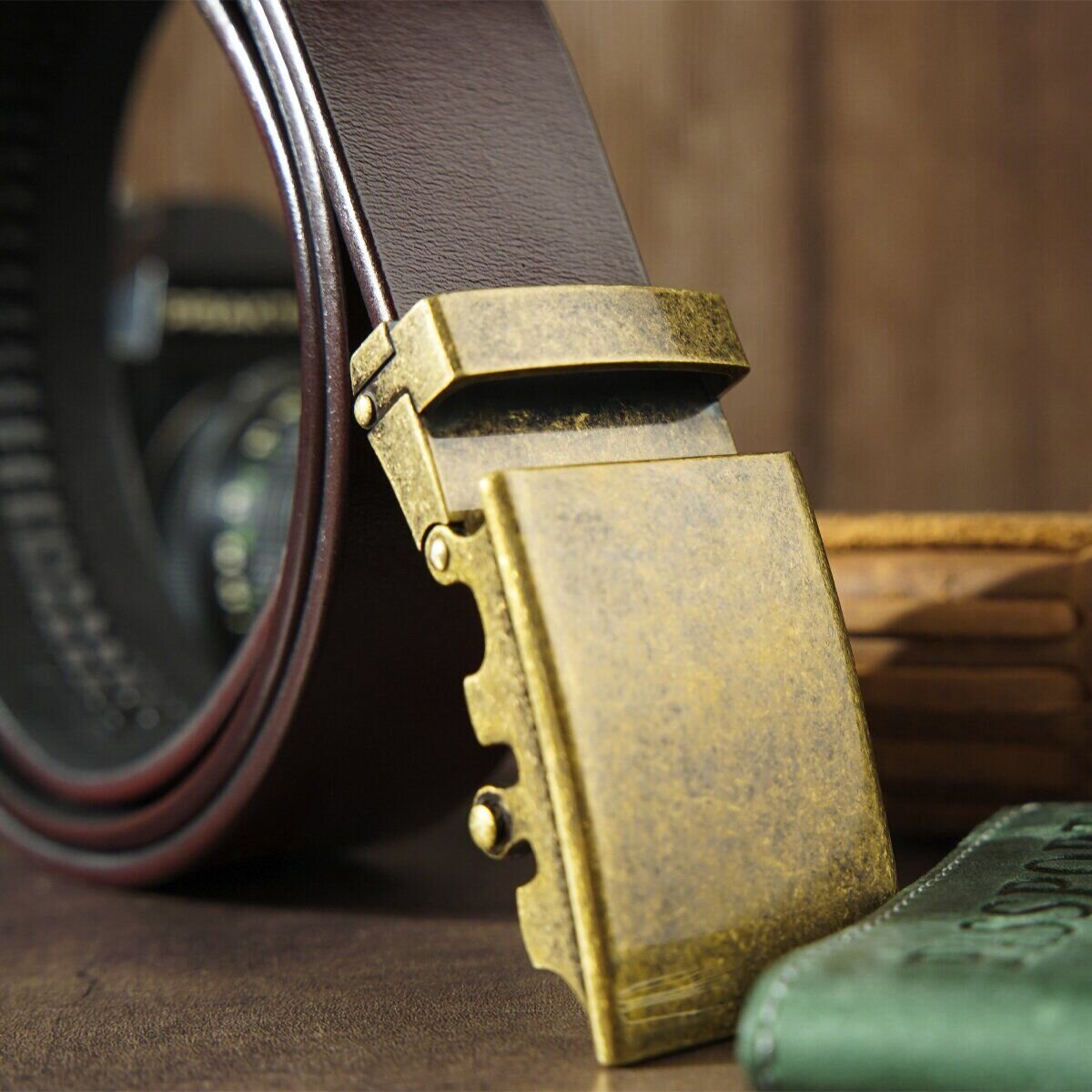 Ремень мужской с латунной пряжкой автомат Vintage Коричневый