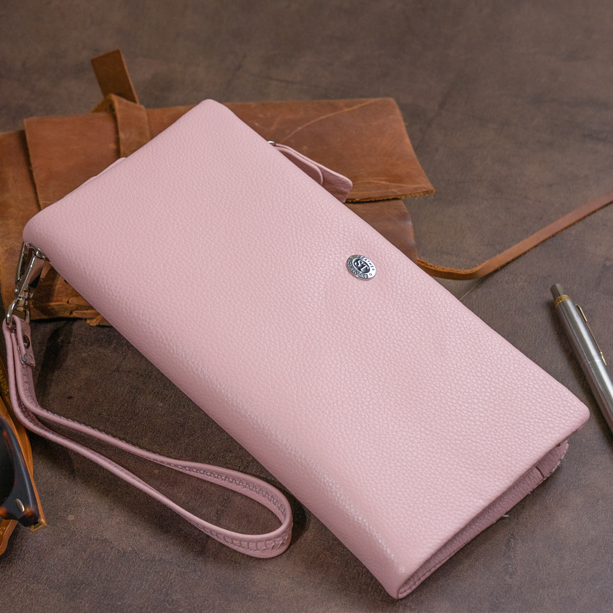 Гаманець-клатч зі шкіри з кишенею для мобільного ST Leather Рожевий