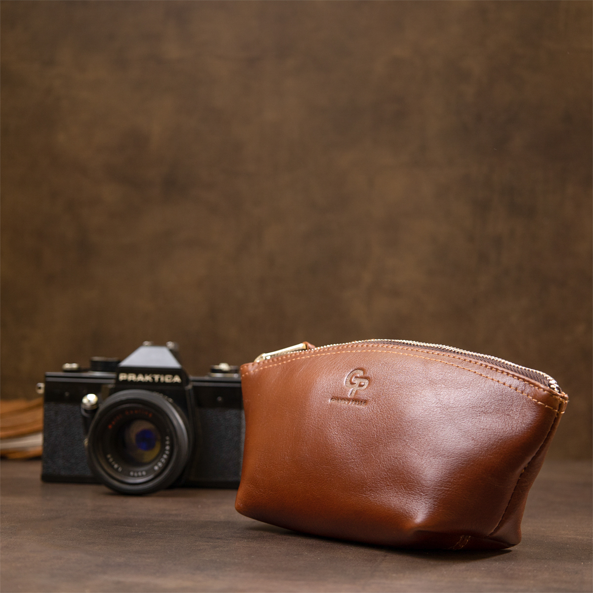 Жіноча косметичка з натуральної шкіри GRANDE PELLE Коричневий