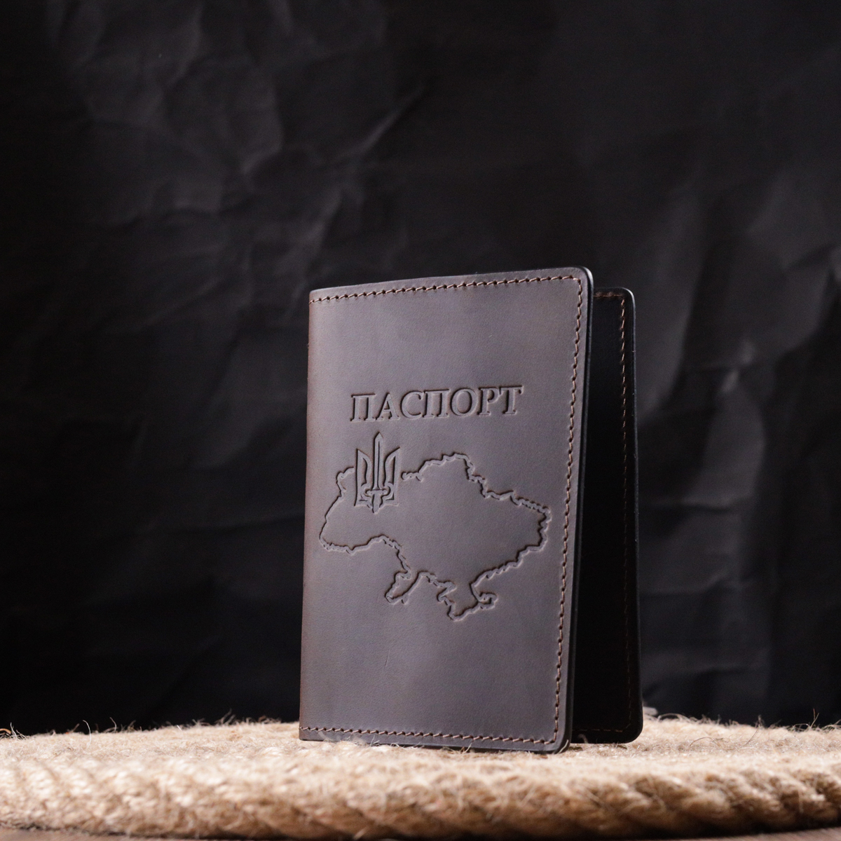 Надійна обкладинка на паспорт у вінтажній шкірі Карта GRANDE PELLE Коричнева