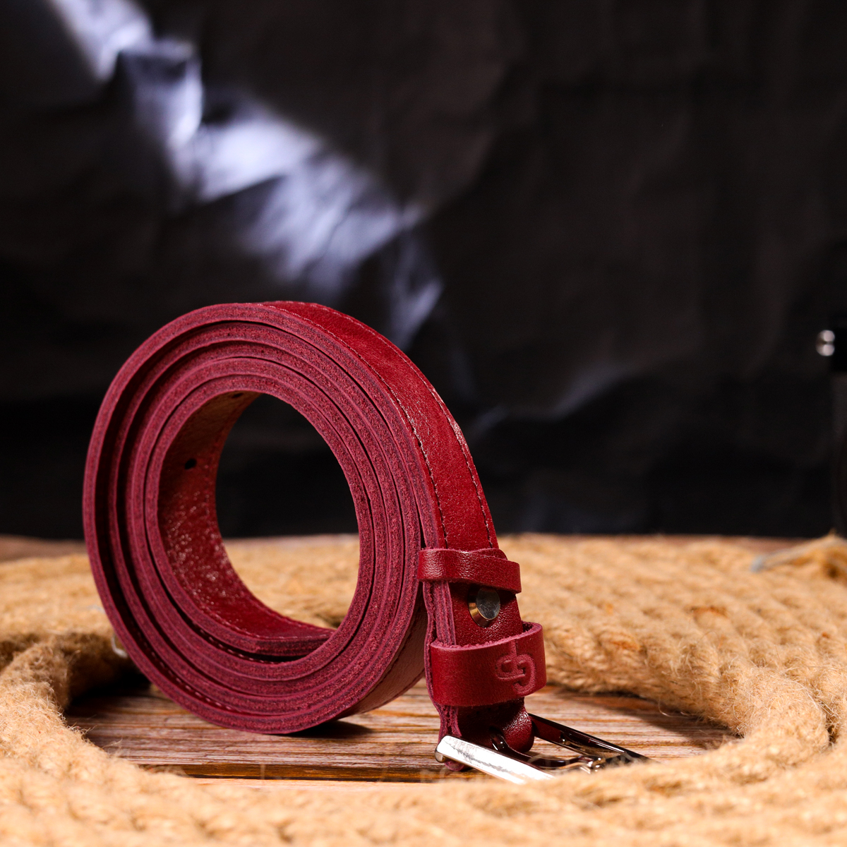 Неповторний жіночий ремінь із натуральної шкіри Grande Pelle Бордовий