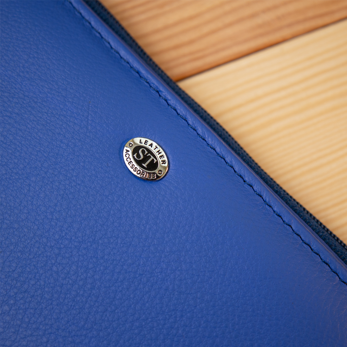 Практичний шкіряний гаманець ST Leather Блакитний