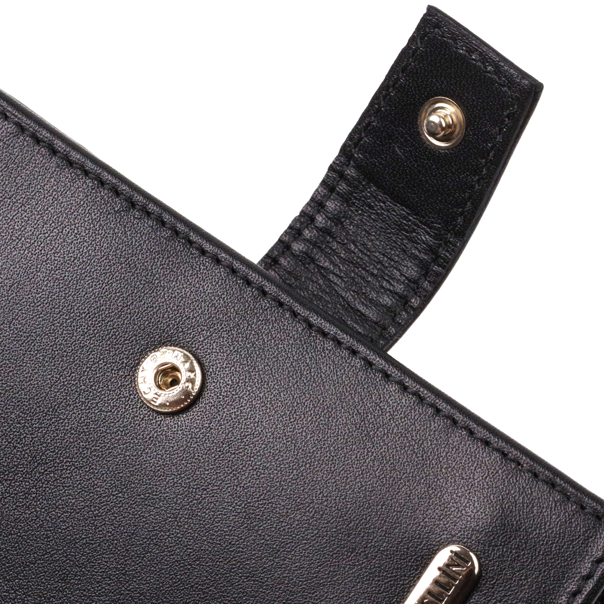 Класичний вертикальний чоловічий портмоне середнього розміру з натуральної гладкої шкіри CANPELLINI Чорний