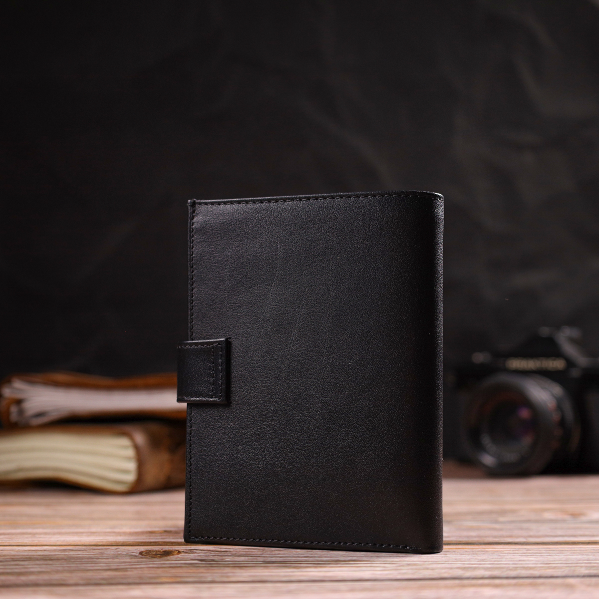 Класичний вертикальний чоловічий портмоне середнього розміру з натуральної гладкої шкіри CANPELLINI Чорний