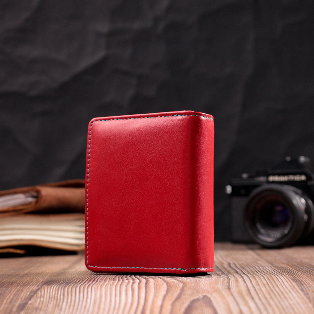 Жіночий вертикальний компактний гаманець із натуральної шкіри ST Leather Червоний