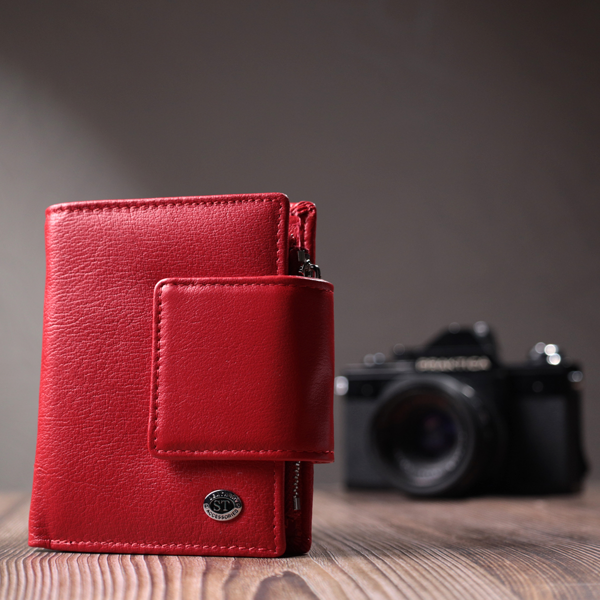 Жіночий гаманець вертикального формату із натуральної шкіри ST Leather Червоний