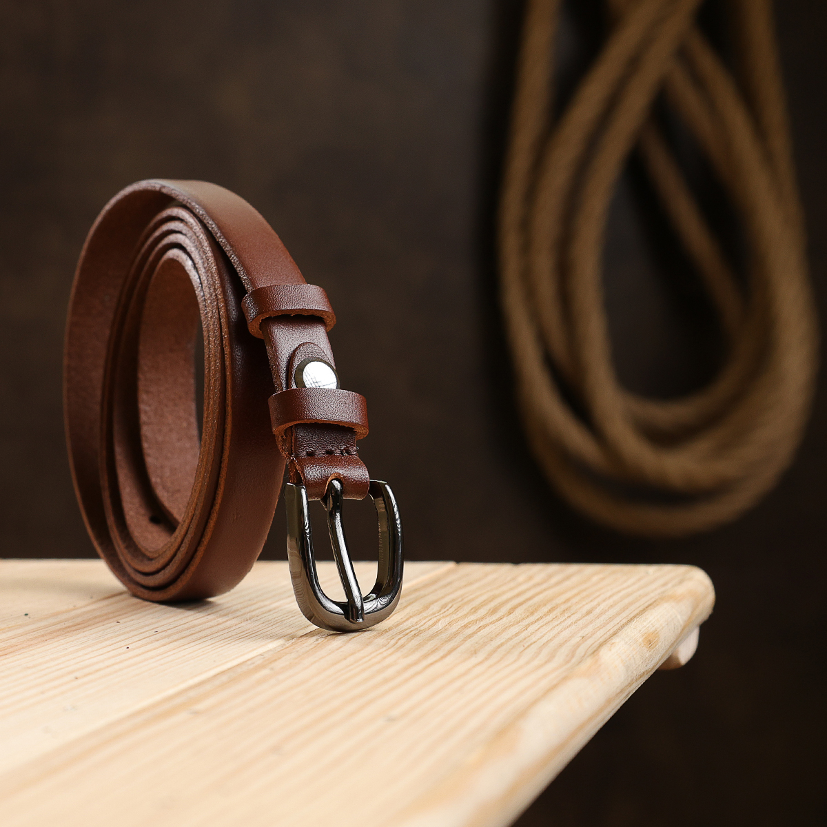 Гладкий шкіряний жіночий ремінь Vintage Коричневий