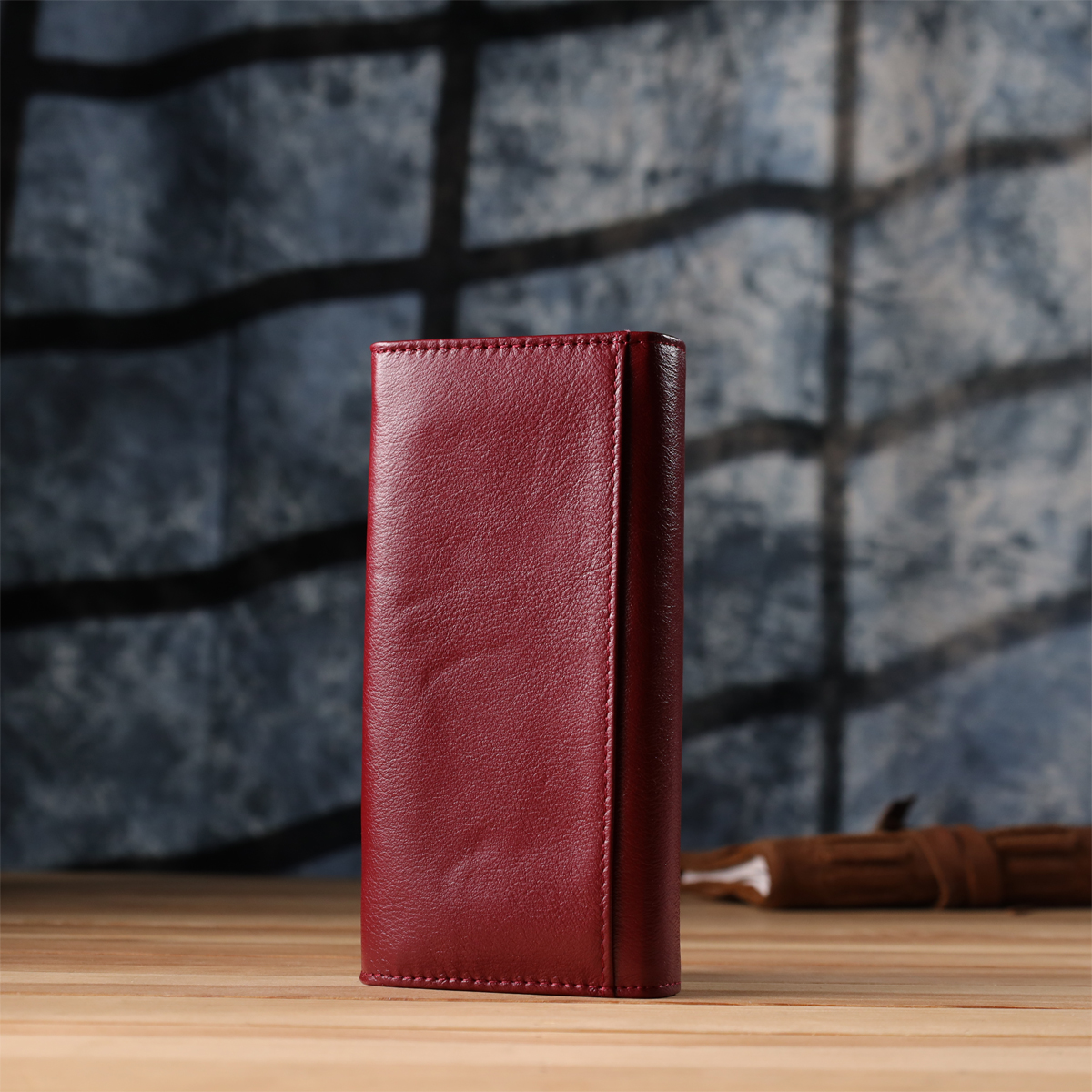 Елегантний гаманець у два складення з натуральної шкіри ST Leather Бордовий