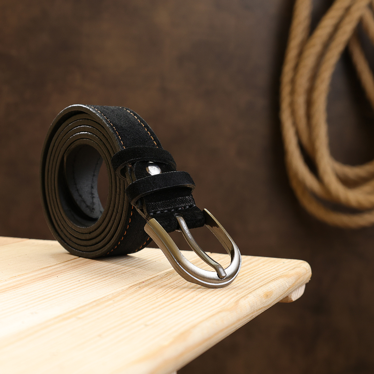 Замшевый ремень для женщин Vintage Черный