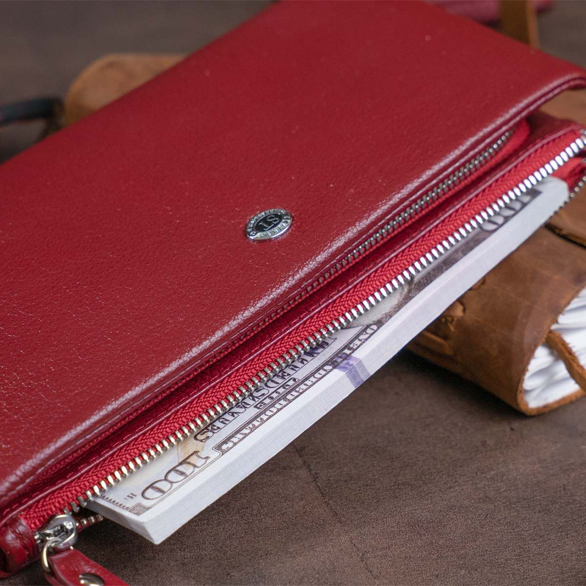 Гаманець-клатч зі шкіри з кишенею для мобільного ST Leather Бордовий