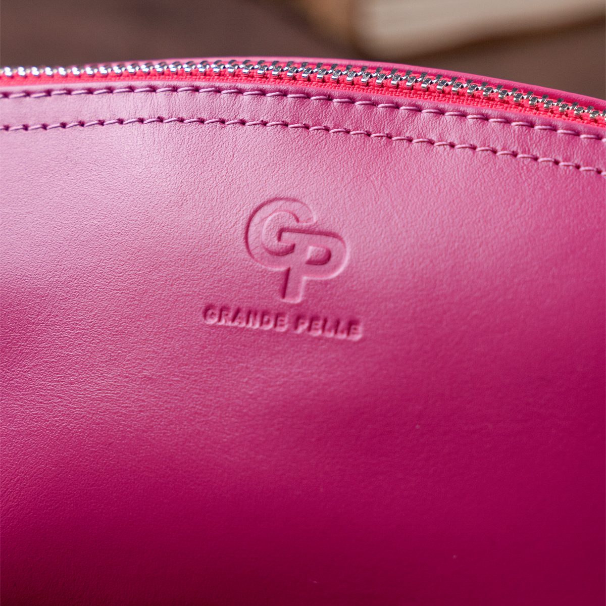 Жіноча косметичка зі шкіри Amelin GRANDE PELLE Фуксія