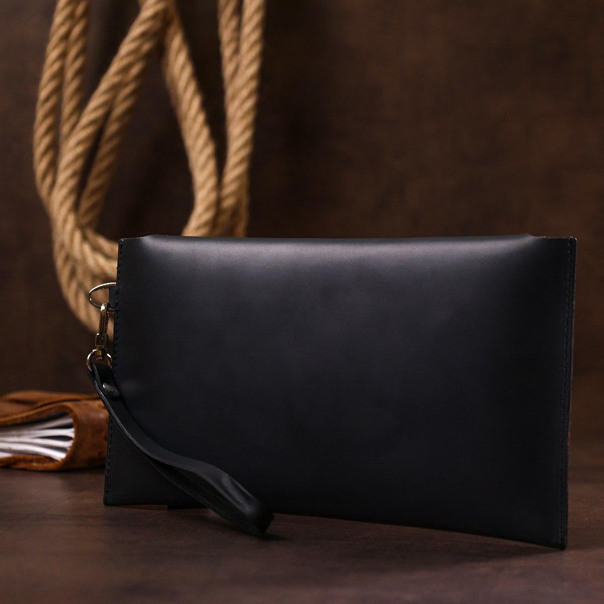 Шкіряна матова тревел-косметичка унісекс Shvigel Чорний