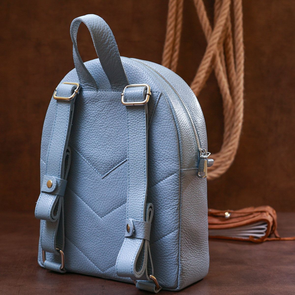 Стильный женский рюкзак из натуральной кожи Shvigel Голубой