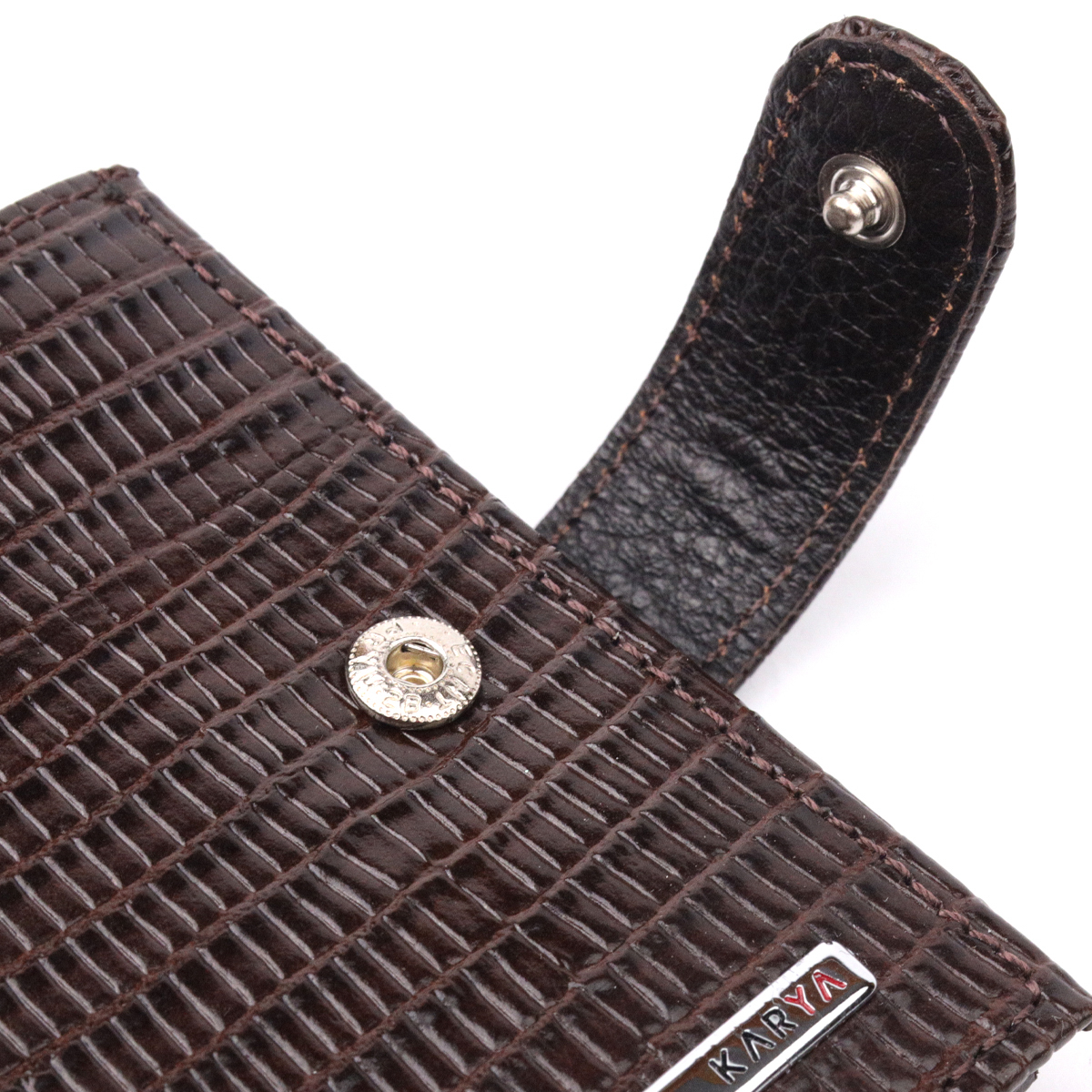 Лакированное мужское портмоне с хлястиком из натуральной фактурной кожи KARYA Коричневый