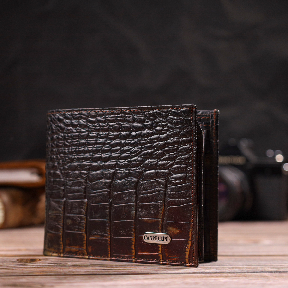 Оригінальне чоловіче портмоне з натуральної фактурної шкіри з тисненням під крокодила CANPELLINI Темно-коричневе