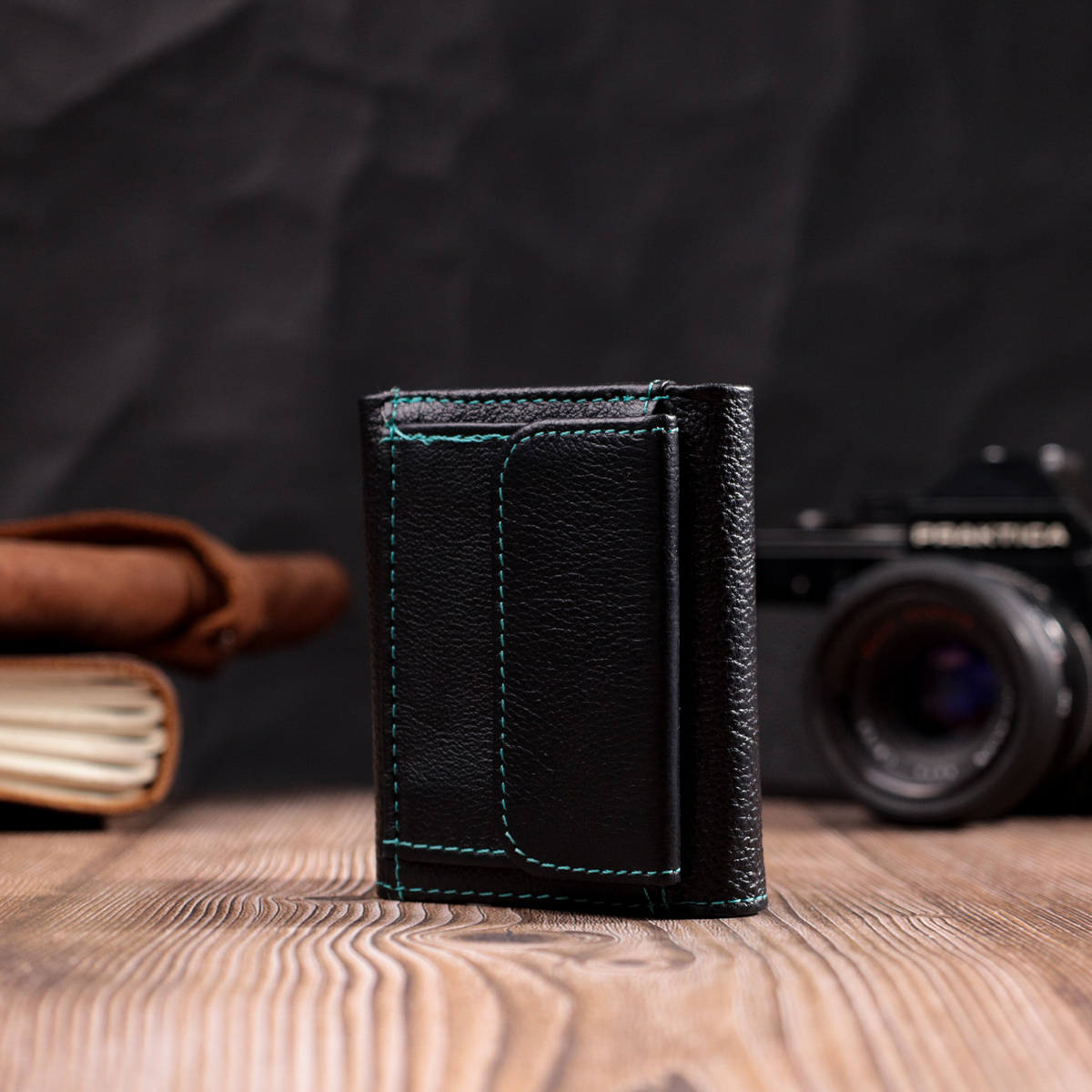 Жіночий невеликий гаманець з натуральної шкіри ST Leather Чорний