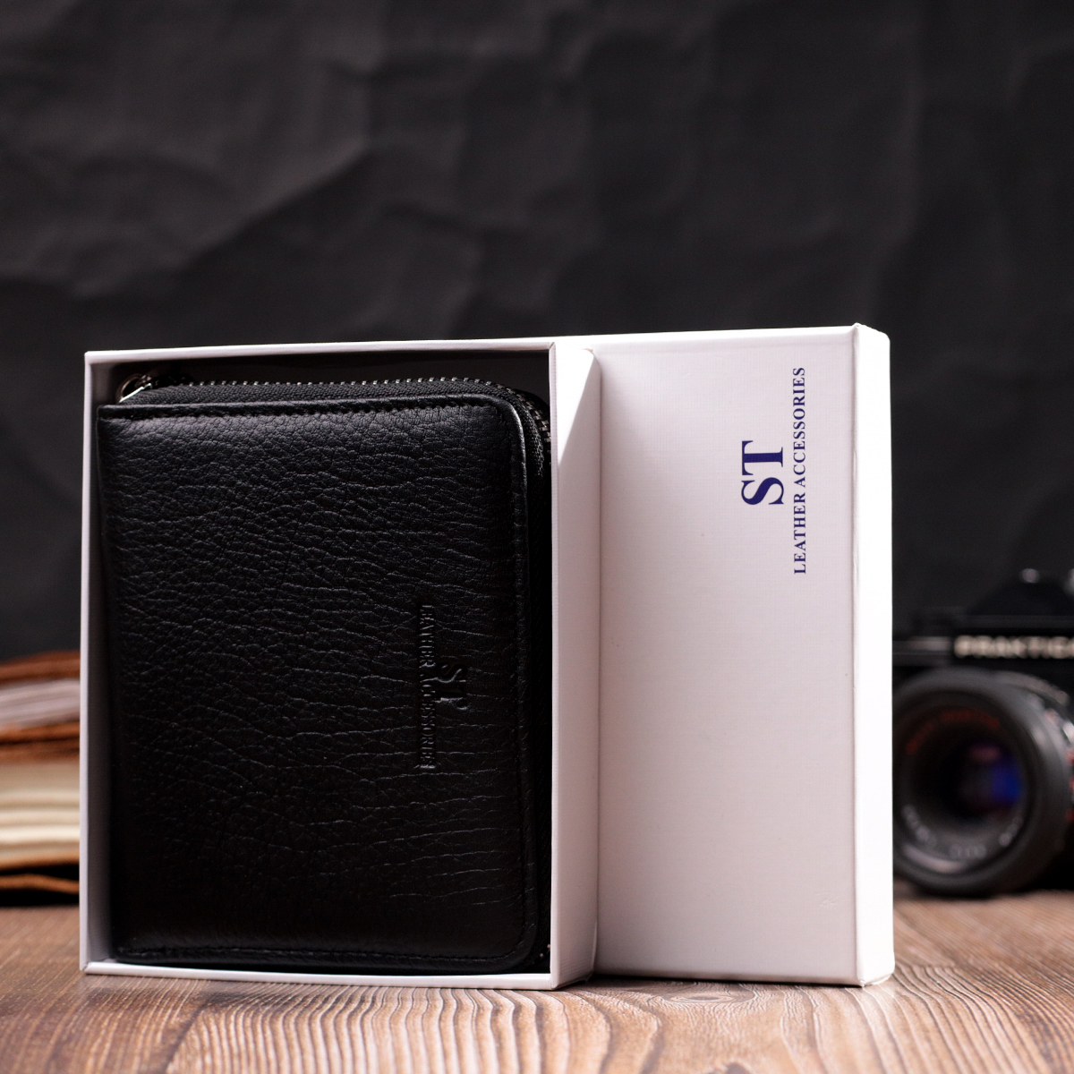 Відмінний жіночий гаманець з натуральної шкіри ST Leather Чорний