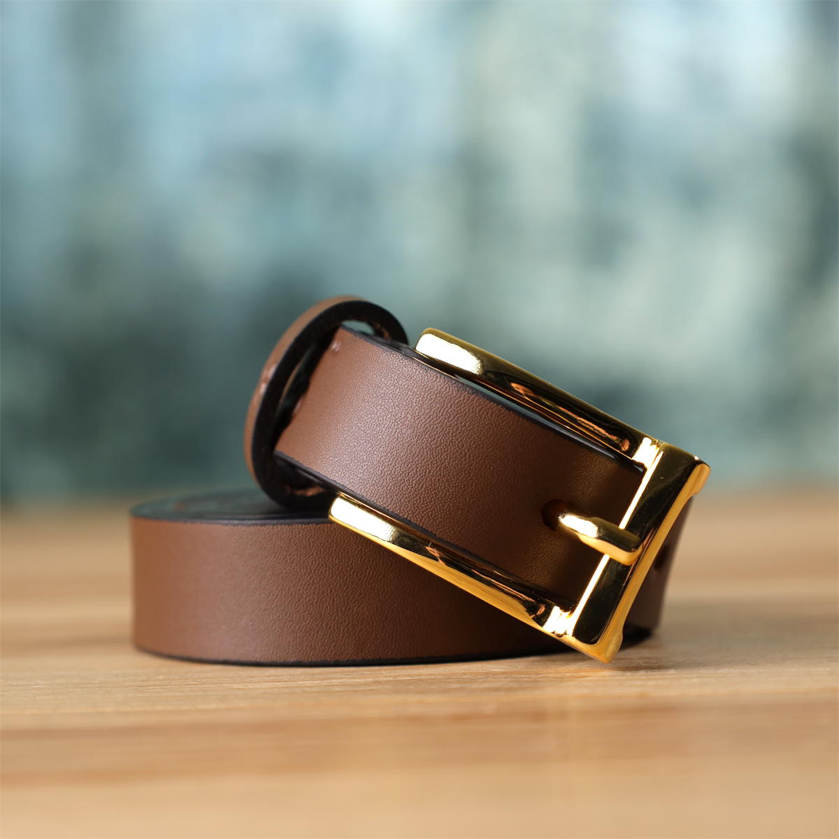 Модний вузький шкіряний ремінь для жінок GRANDE PELLE Світло-коричневий