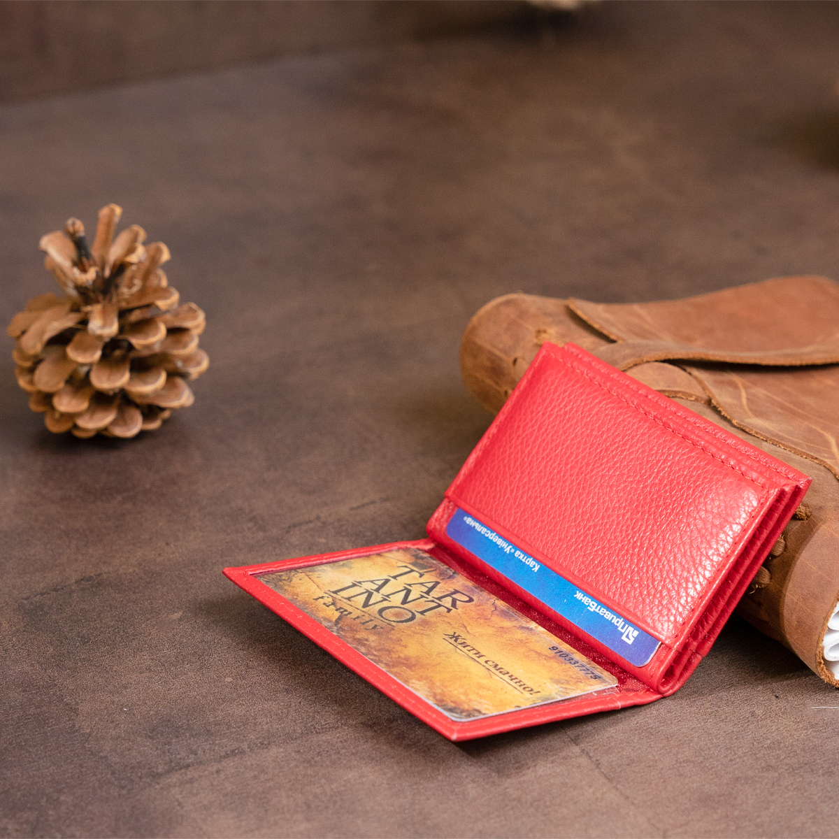 Візитниця-книжка ST Leather Червона