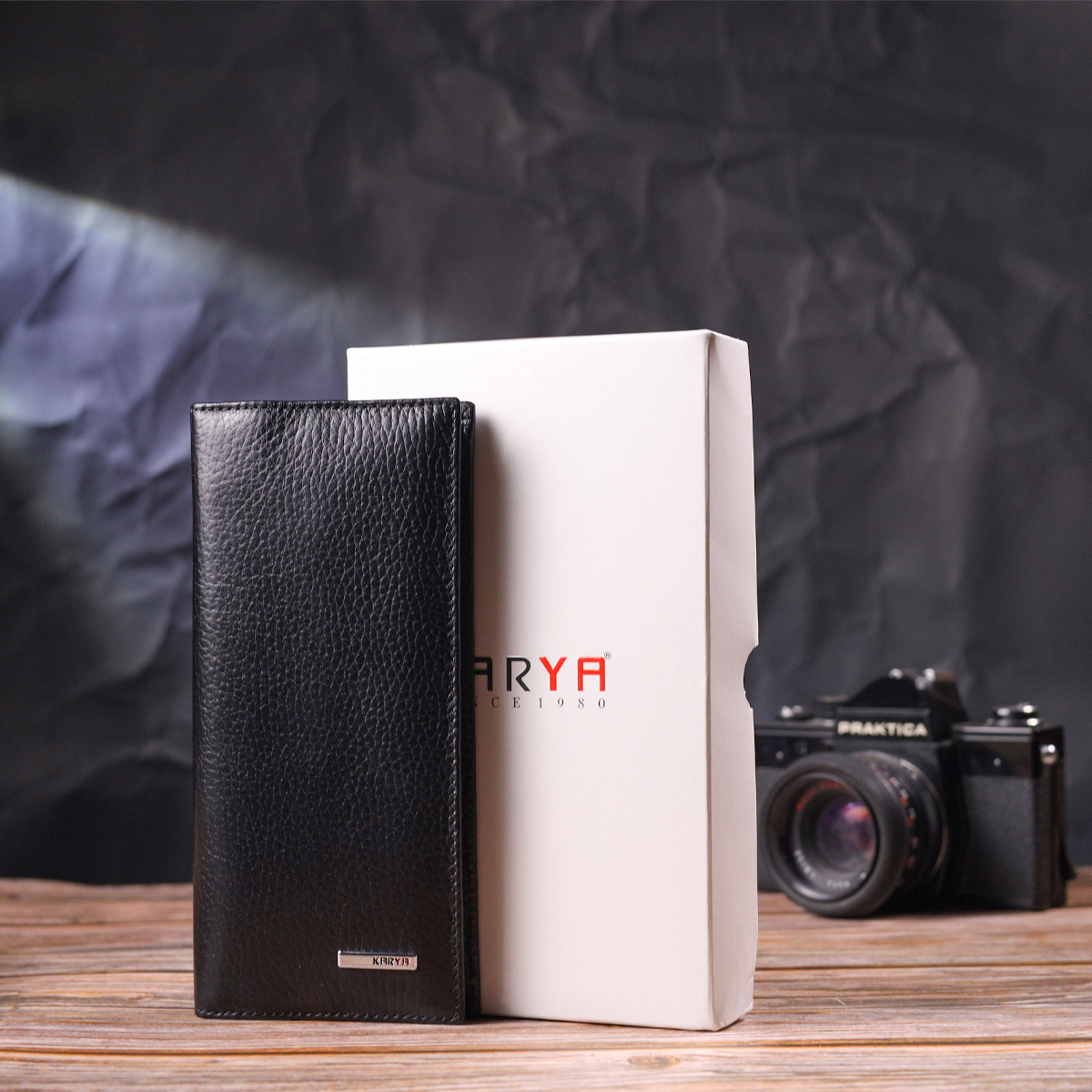 Вертикальний чоловічий гаманець із натуральної зернистої шкіри KARYA Чорний