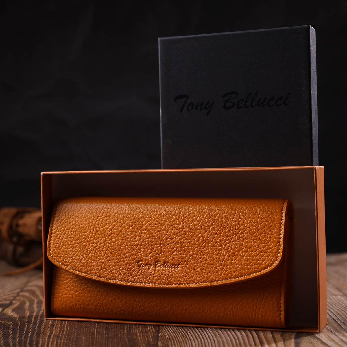 Відмінний жіночий гаманець з монетницею на блискавці з натуральної шкіри Tony Bellucci Жовтий