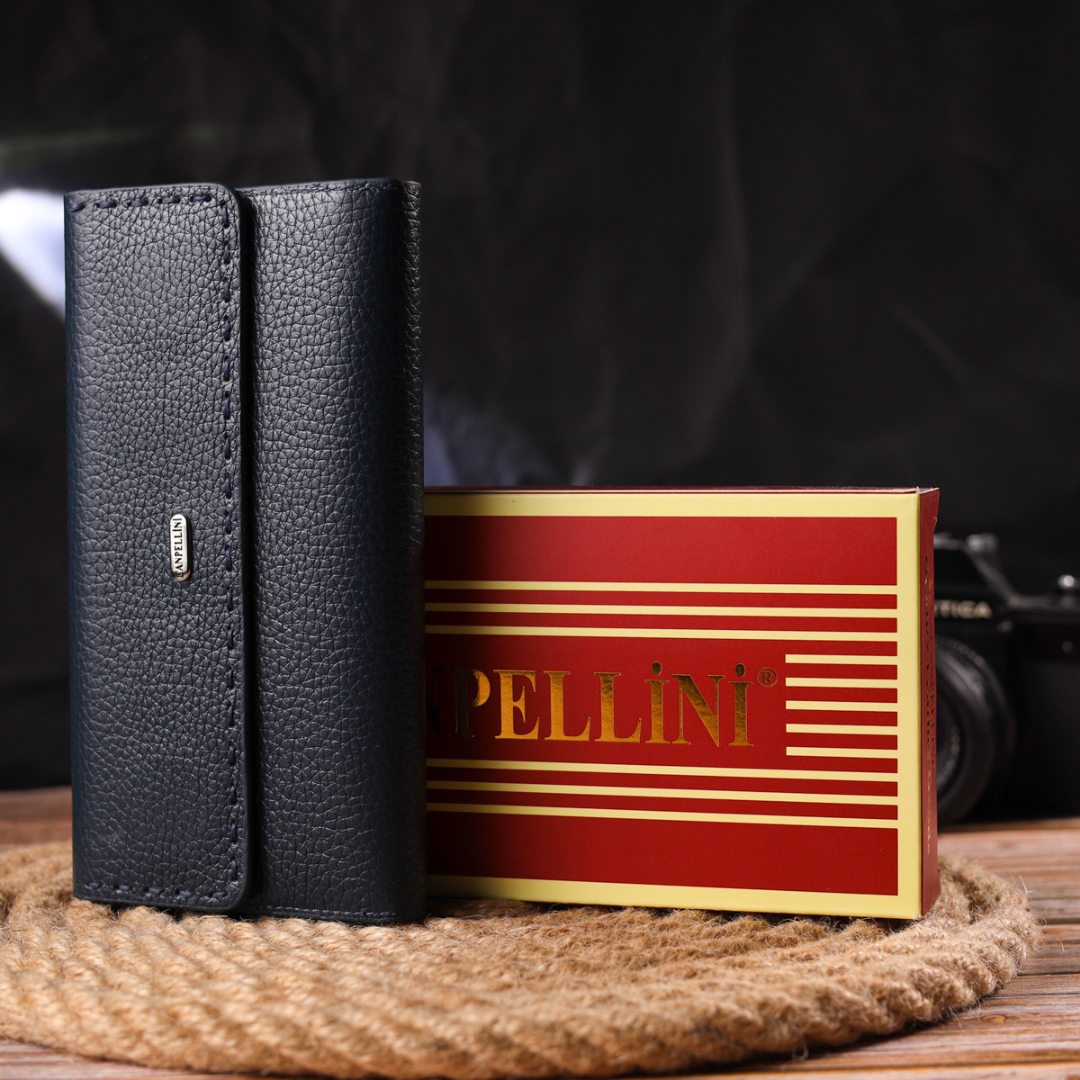 Удобный женский кошелек из натуральной кожи CANPELLINI Синий