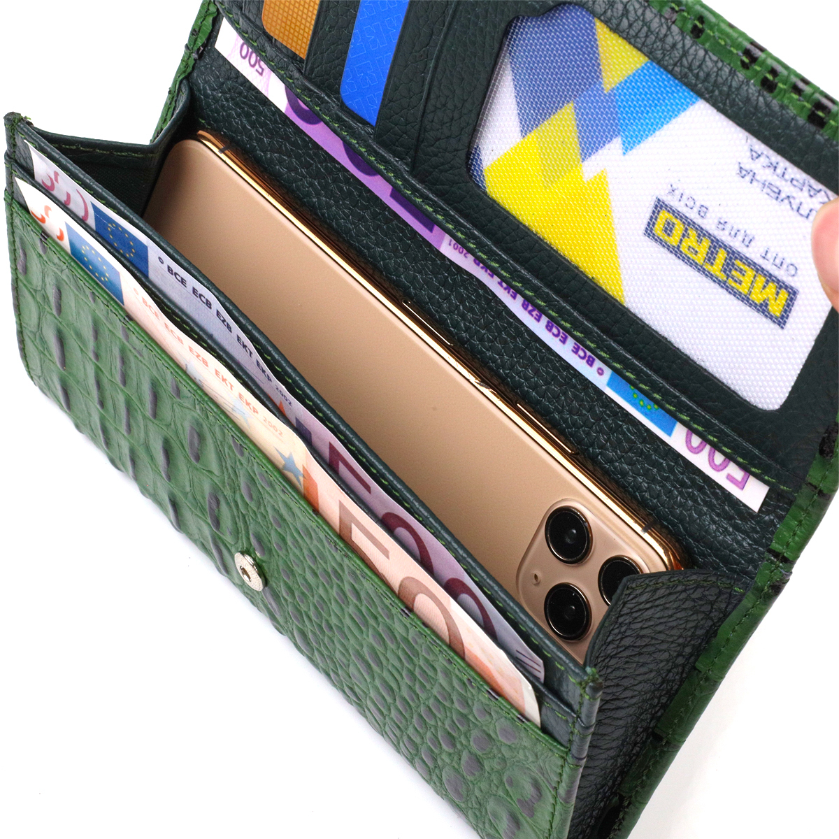 Оригінальний гаманець для жінок з натуральної фактурної шкіри з тисненням під крокодила CANPELLINI Зелений