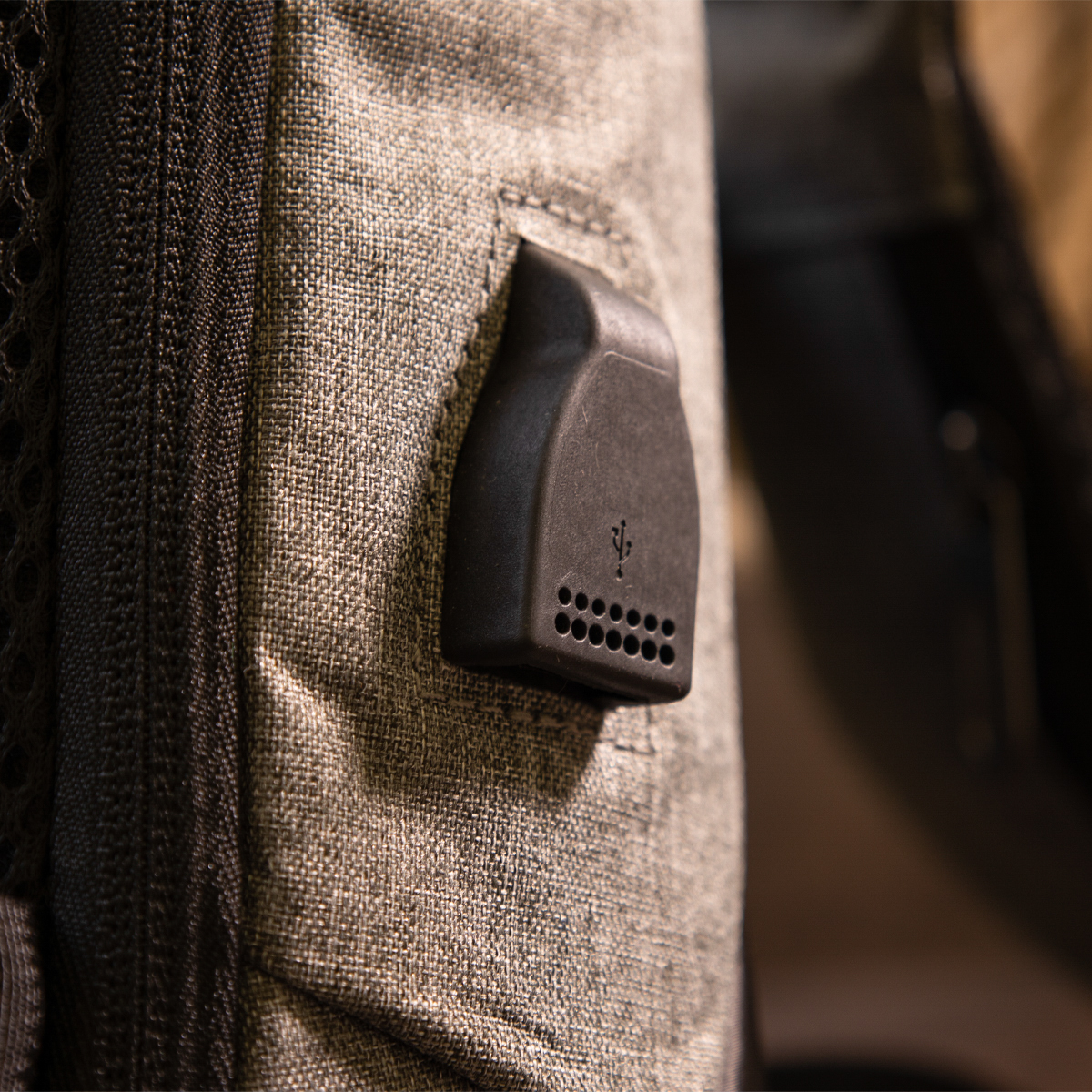 Ергономічний рюкзак через плече з кодовим замком текстильний Vintage Сірий