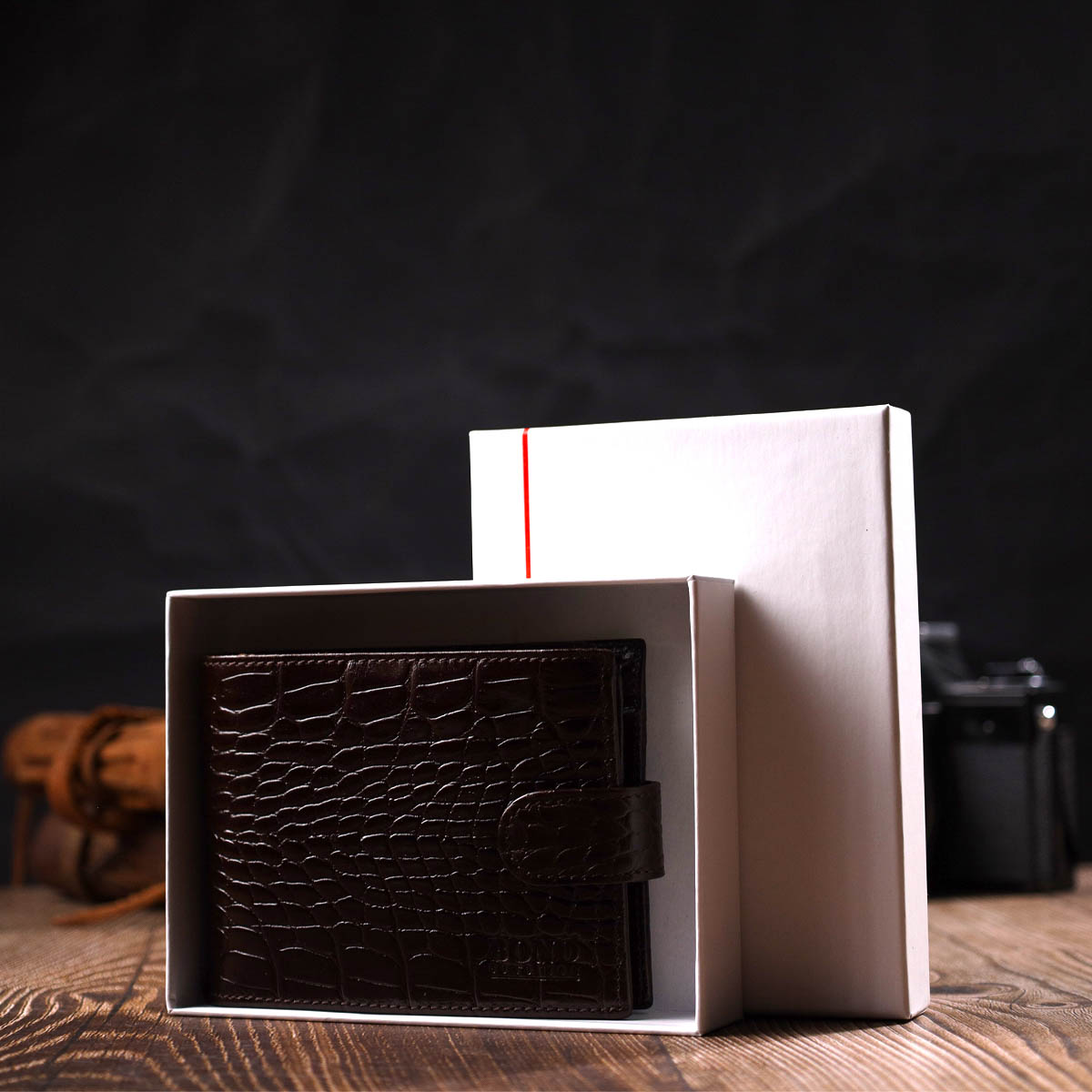 Функціональний невеликий гаманець для чоловіків з натуральної шкіри з тисненням під крокодила BOND Коричневий