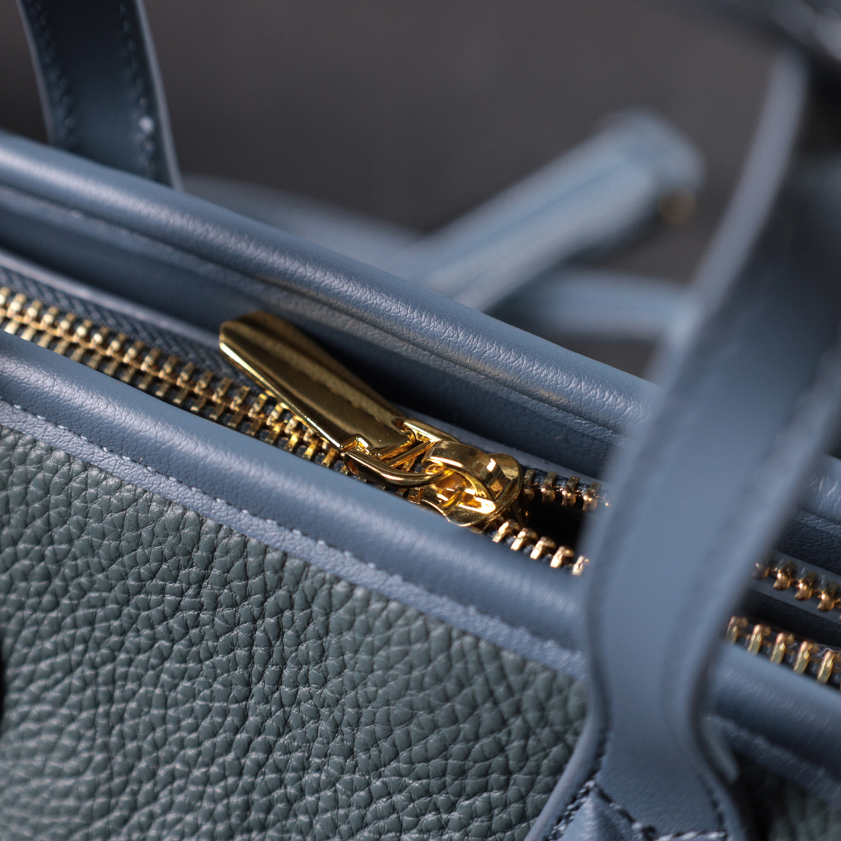 Елегантна сумка з двома ручками з натуральної шкіри Vintage Блакитна