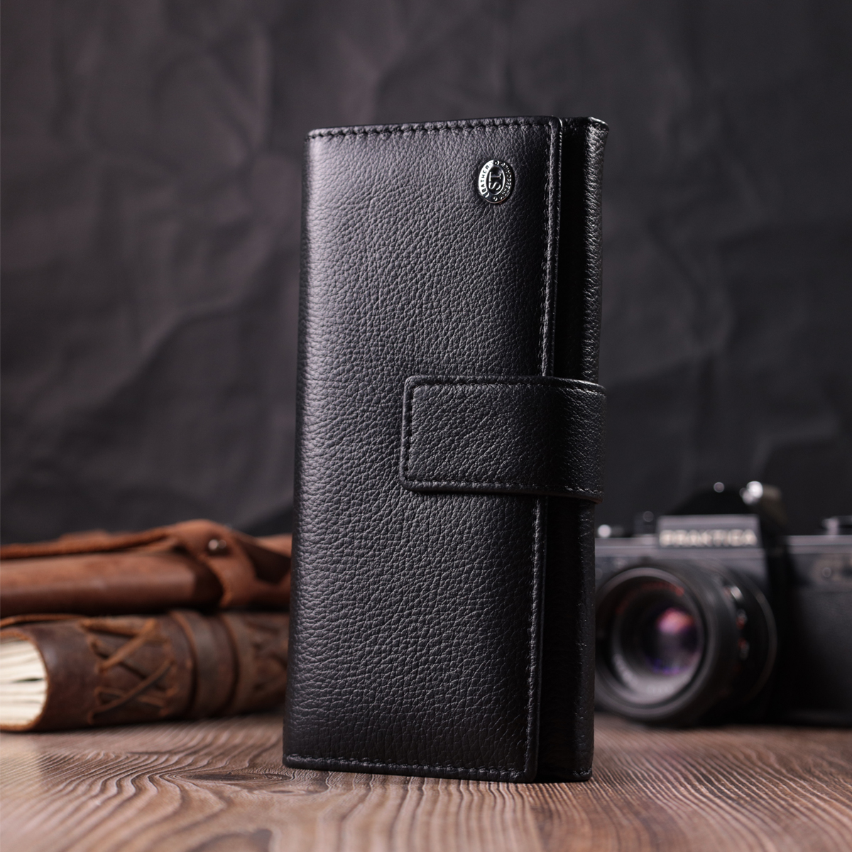Жіночий шкіряний гаманець для карток купюр та монет ST Leather Чорний