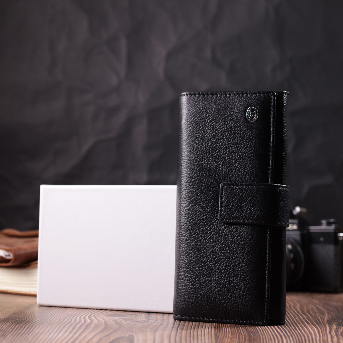Жіночий шкіряний гаманець для карток купюр та монет ST Leather Чорний