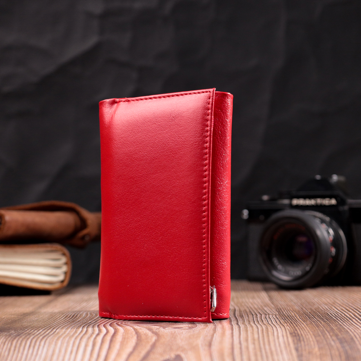Женский кошелек в три сложения из натуральной кожи ST Leather Красный