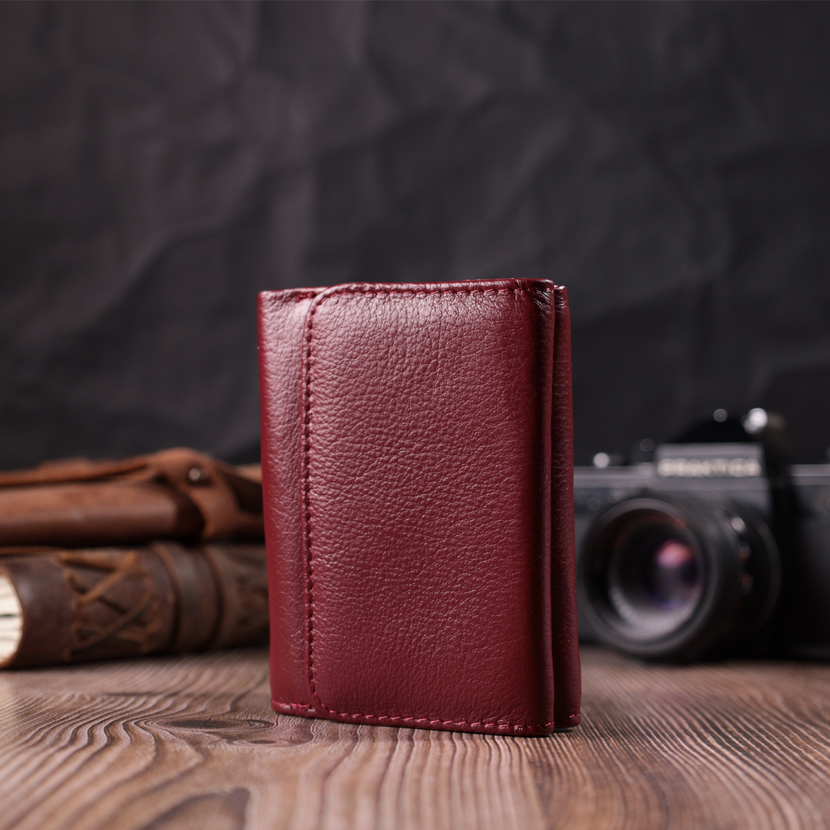 Шкіряний цікавий гаманець для жінок ST Leather Бордовий