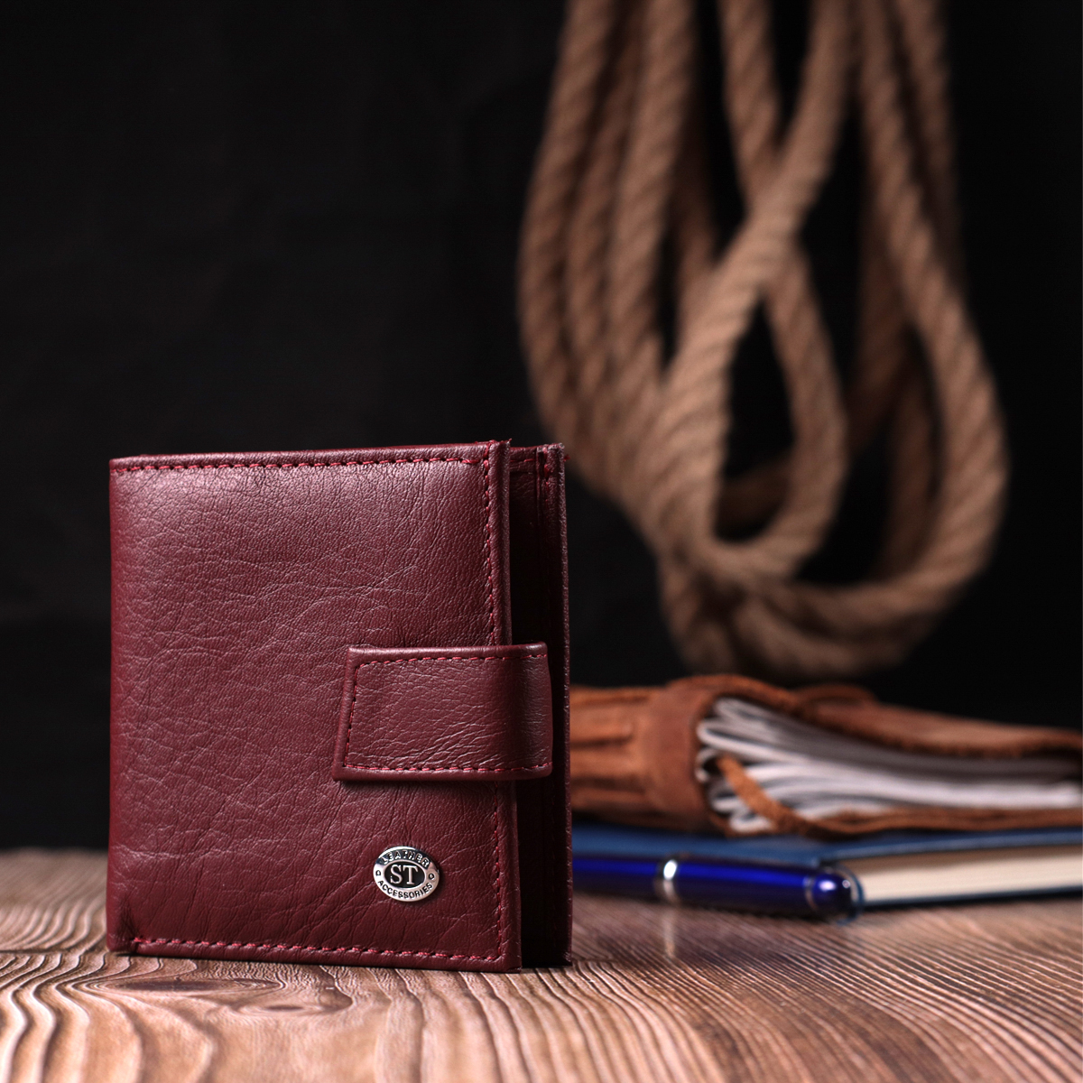 Компактний жіночий гаманець із натуральної шкіри ST Leather Бордовий
