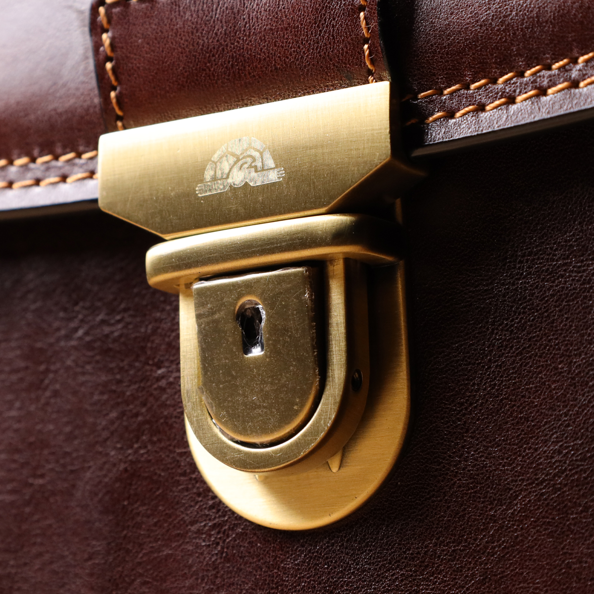 Чоловічий портфель з натуральної шкіри Tony Perotti _ ( moro) Коричневий