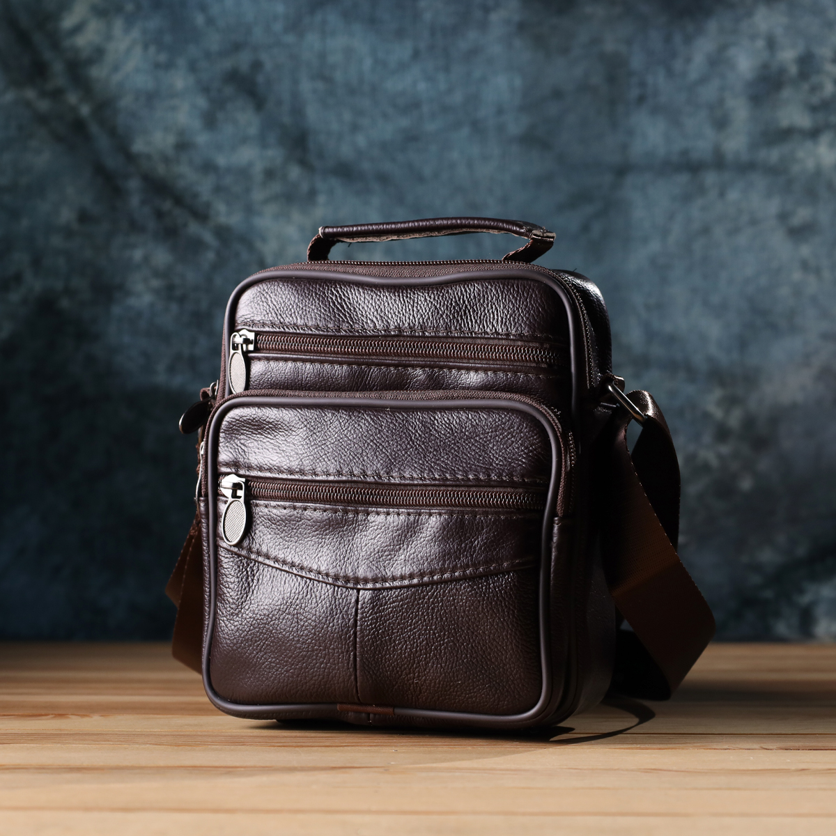 Небольшая вертикальная сумка с ручкой для мужчин из натуральной кожи Vintage Коричневый